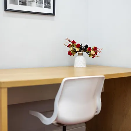 Spacious 3 Bedroom Ground Floor - 10 Mins From Centre 公寓