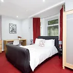 Spacious 3 Bedroom Ground Floor - 10 Mins From Centre Apartamento